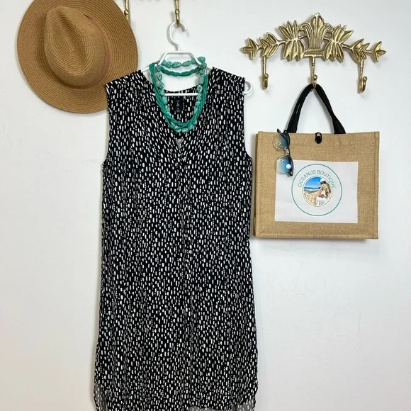 Sleeveless light summer dress 1x 24” - Picture 2 of 3